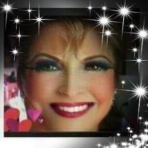 Meet your Posher, Debbie peach